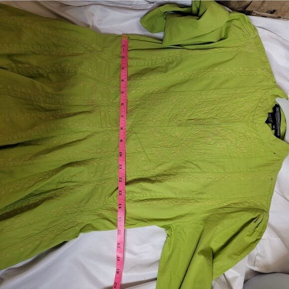 THE J PETERMAN COMPANY chartreuse green embroidered long sleeve dress XS - Picture 10 of 11